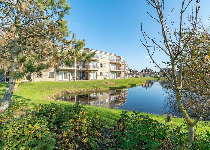 Juliana 53 By The Sea